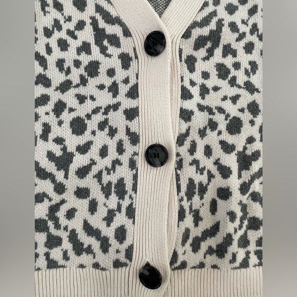 LOFT Black and Cream Leopard Print Sweater - Picture 6 of 10